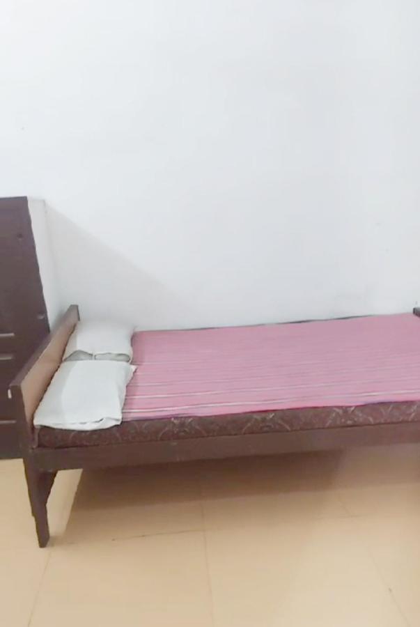 Gandhi Ganaga Guest House Varanasi Dış mekan fotoğraf